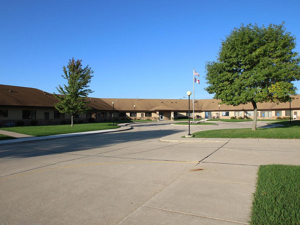 2nd image of 2335 27th St