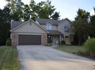 6117 Spring Pond Rd, Fort Wayne, IN 46845