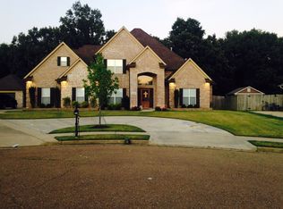 2816 Vernon Dr E, Hernando, MS 38632