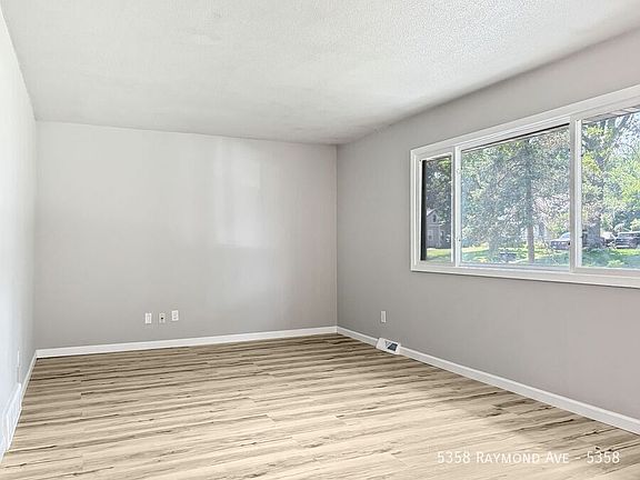 3rd image of 5358 Raymond Ave #5358