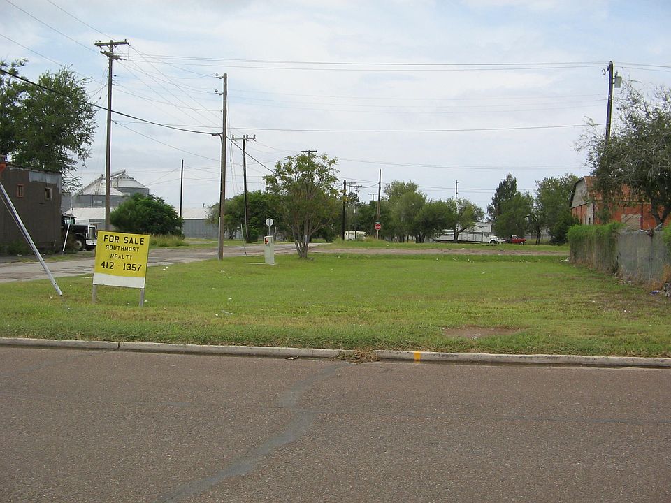 2nd image of 301 N Travis