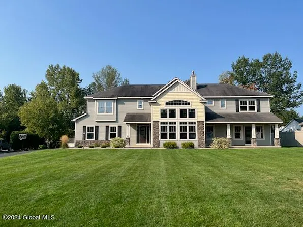 38 Rolling Brook Drive, Ballston Spa, NY 12020