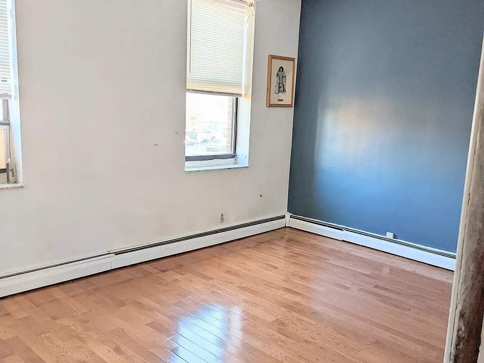 1613 Snyder Ave #2