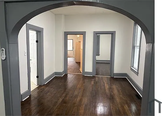 7539 S Ellis Ave — Photo 4