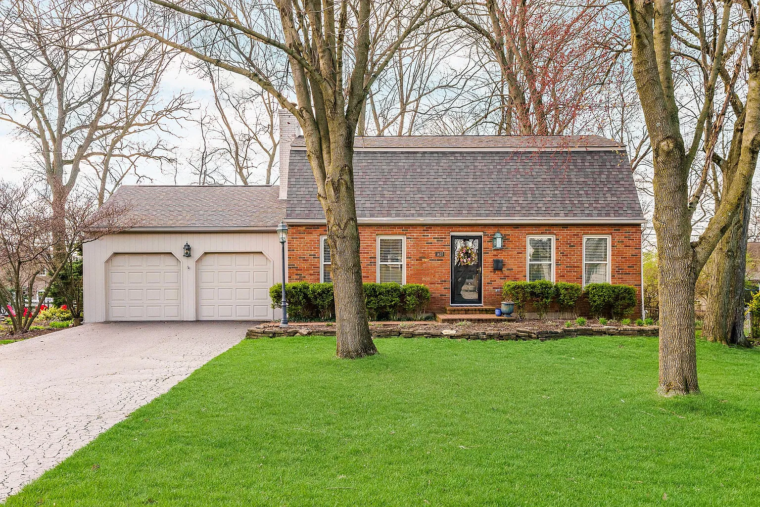 1437 Reymond Rd photo 1