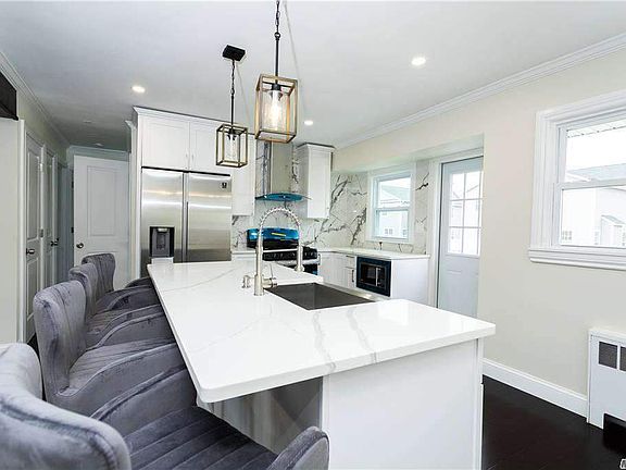 2nd image of 1270 Dekoven St
