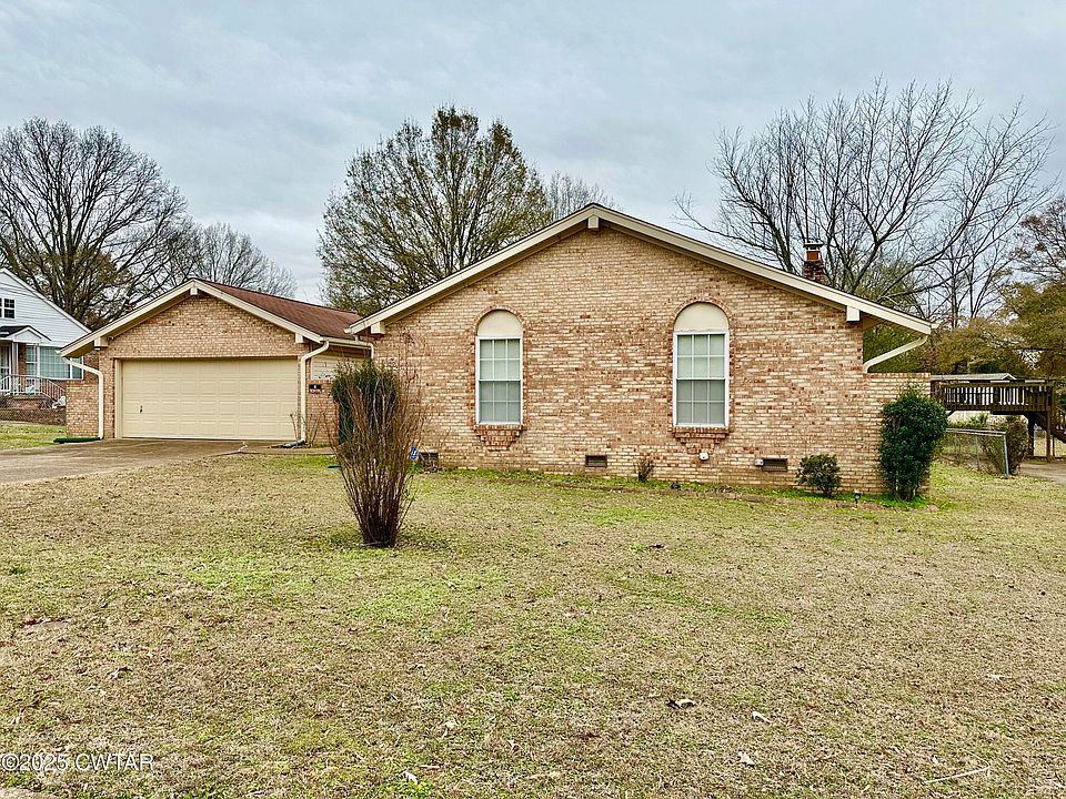 1st image of 16 Trailwood Dr