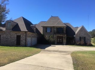 163 Hickory Rd, Ridgeland, MS 39157