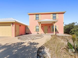 9215 Dacus Ln, Gulf Shores, AL 36542