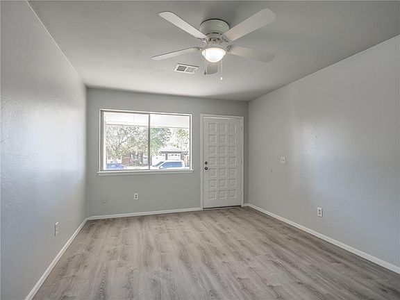 5th image of 1025 NW 22nd St