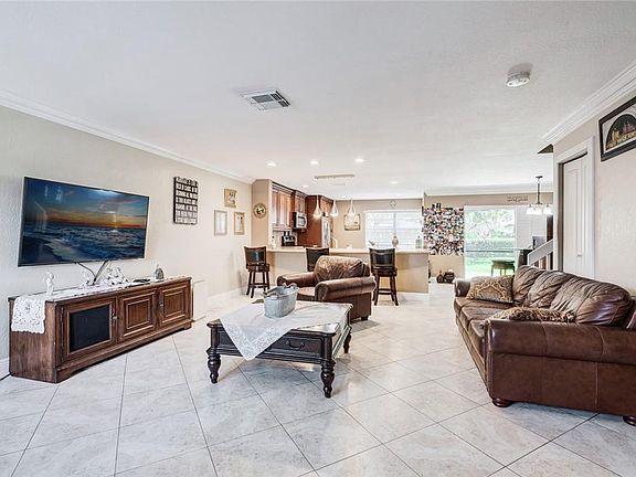 4th image of 9093 Vineyard Lake Drive #946-01