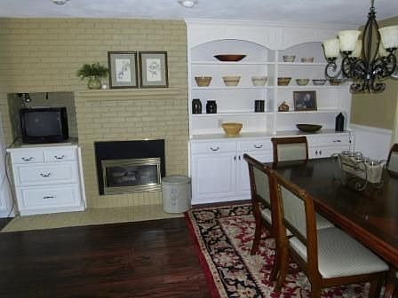5th image of 1106 Carriage Ln