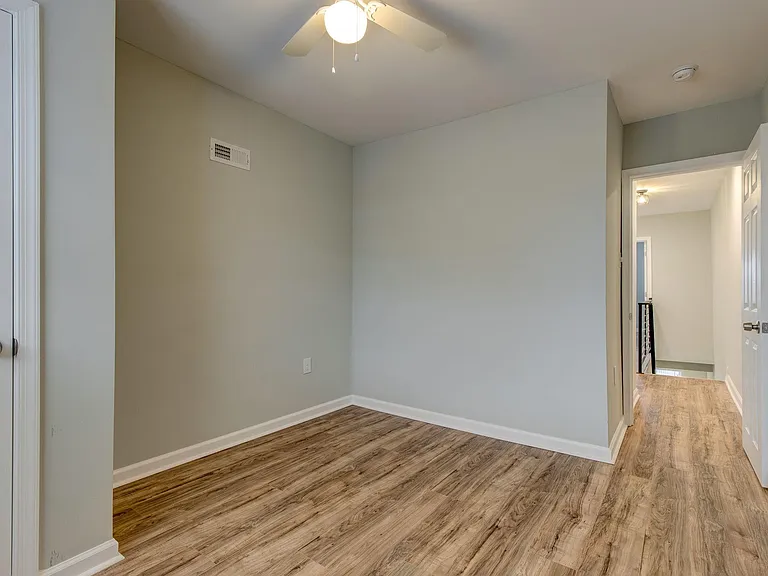 4021 Howland St — Photo 19