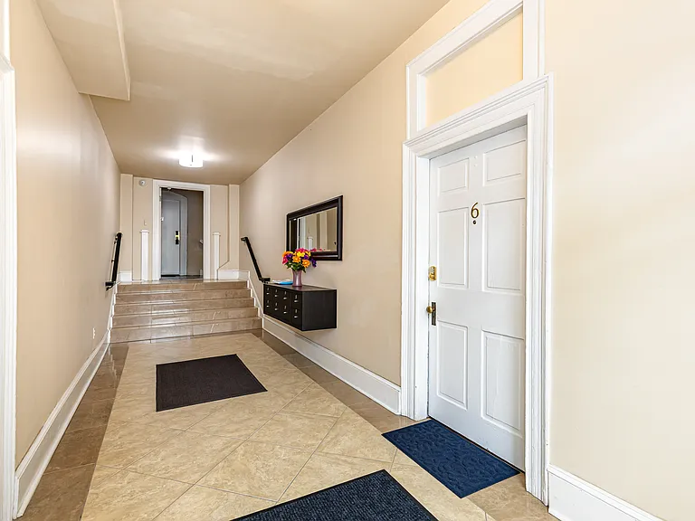 209 Hanover St #3 — Photo 5