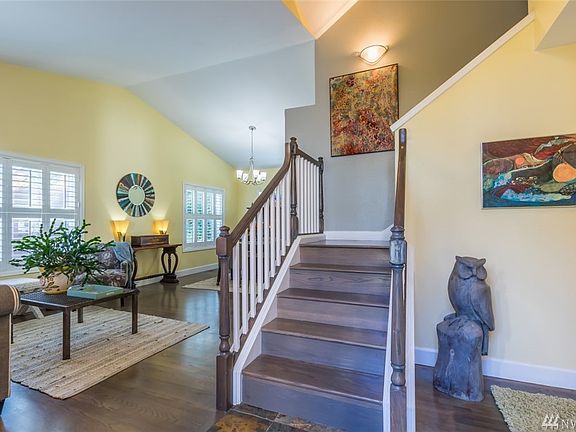 4th image of 8217 192nd Avenue Pl E