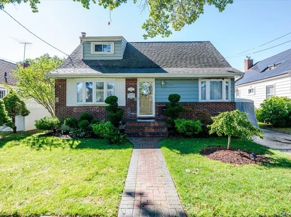 1563 Marshall Street, Elmont, NY 11003