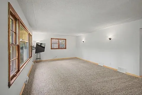 3701 Adair Ave N — Photo 5