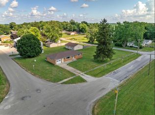 200 S Madison St, Towanda, IL 61776