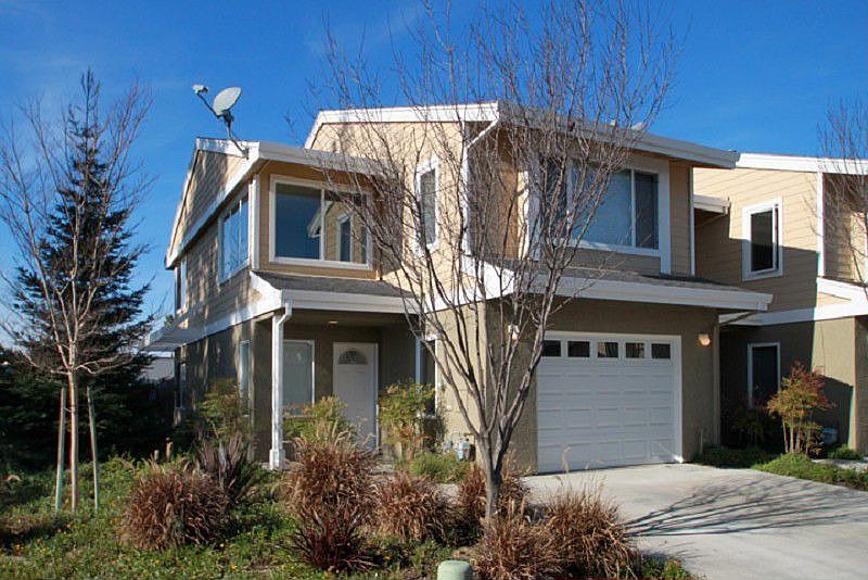 1st image of 21 Orange Blossom Way