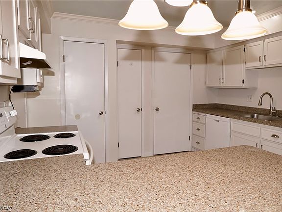 4th image of 765 Tollis Pkwy
