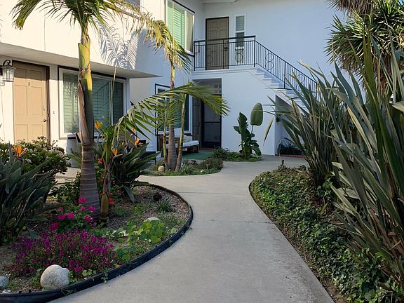 5th image of 740 Manhattan Beach Blvd APT A