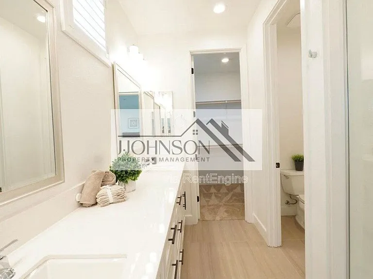 49 W Piazza St — Photo 19