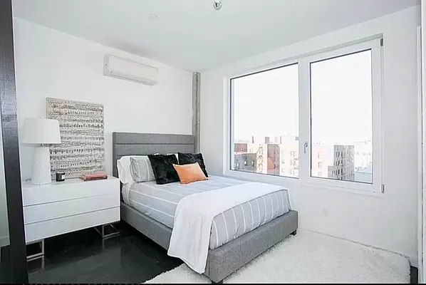 Rented by EXR | media 33