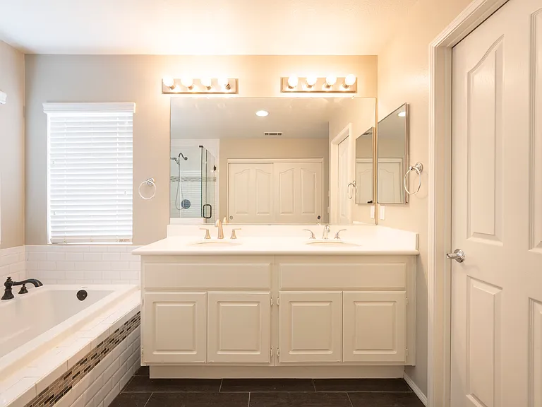 6303 Plum Ave — Photo 12