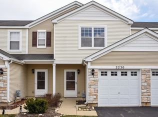 2230 Flagstone Ln, Carpentersville, IL 60110