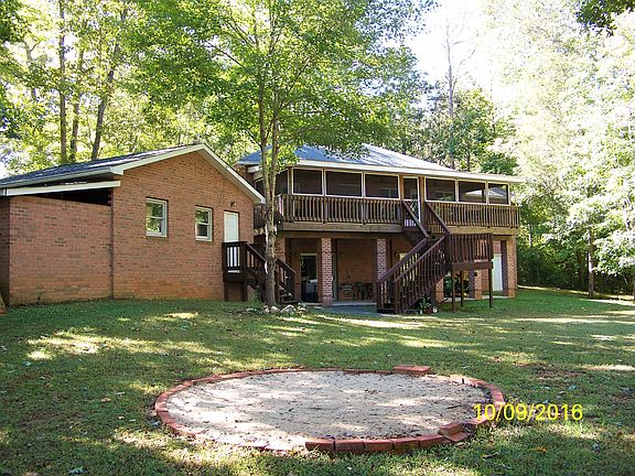 3rd image of 376 Don McCarter Dr