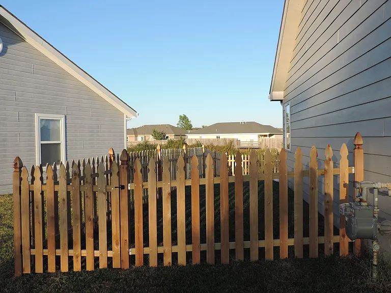 2720 Brookville Dr — Photo 10