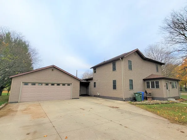 111 W Adair St, Shell Rock, IA 50670