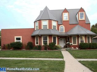 5560 NW Tudor Ln, Lincoln, NE 68521