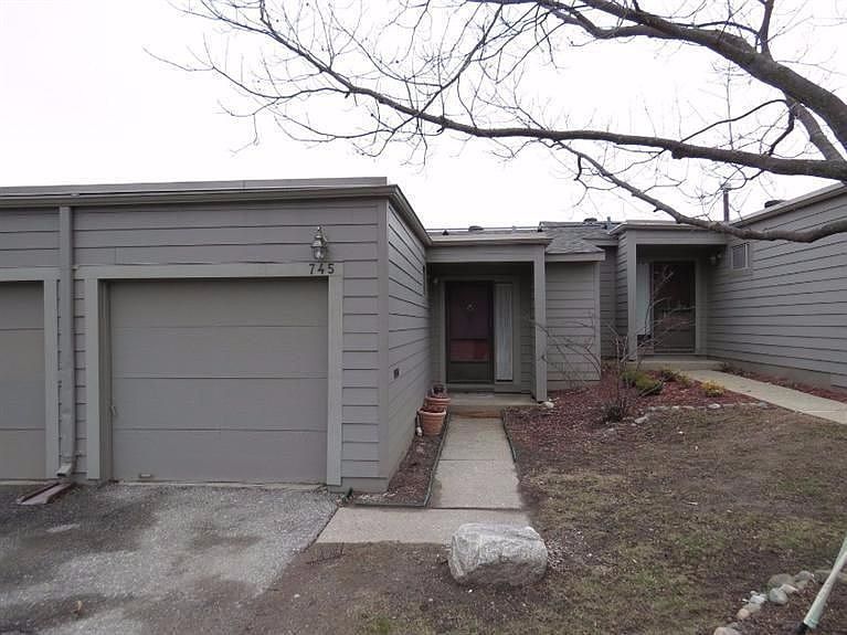1st image of 745 Watersedge Dr