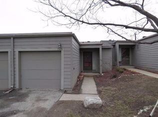 745 Watersedge Dr, Ann Arbor, MI 48105