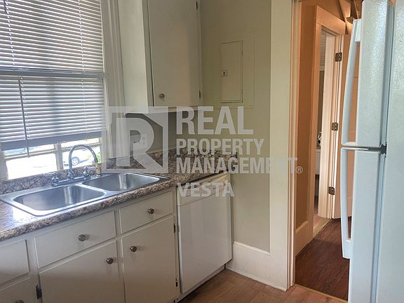 5th image of 941 Hill Park Unit 1