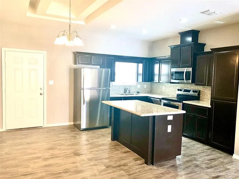1908 Jackson St #4 — Photo 5