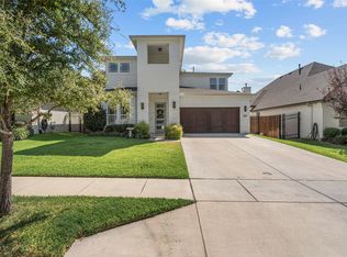 513 Sheer Bliss Ln, Fort Worth, TX 76114