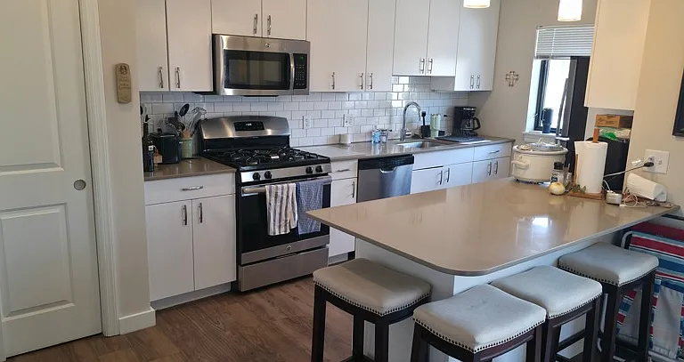 560 Moody St #2A — Photo 4