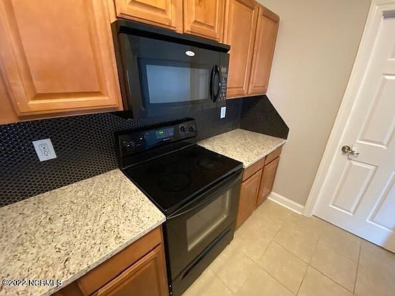 5th image of 1930 Tara Ct APT 204