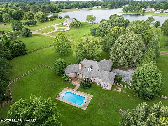 2nd image of 157 Lake Hill Dr