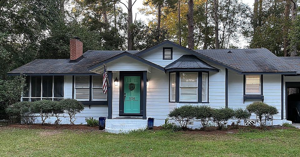 1st image of 506 W Alden Ave