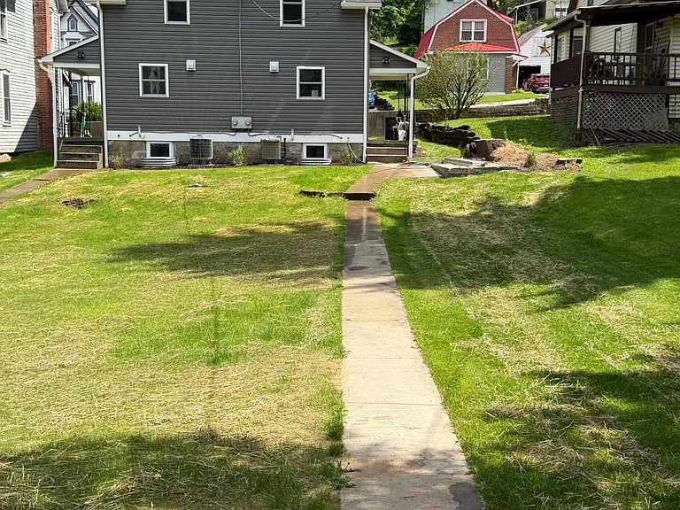 727 Willowbank St — Photo 12