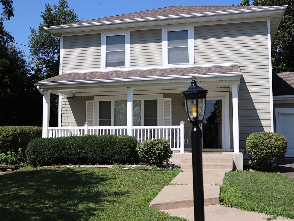 1st image of 711 Newport Ave