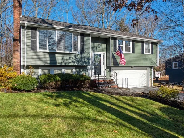 102 Alandale Ave, Brockton, MA 02301