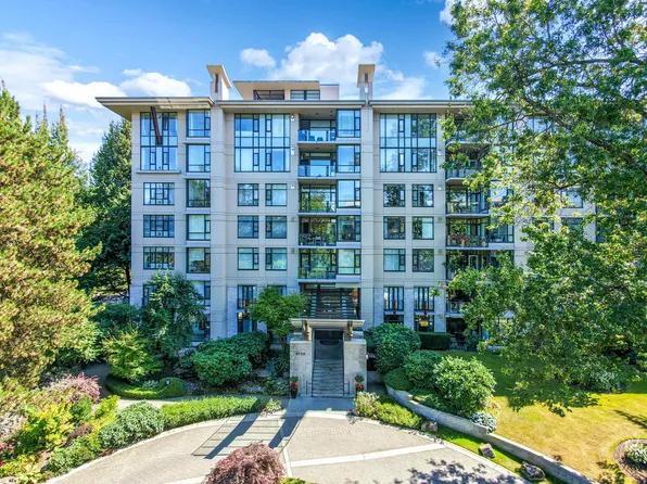 4759 Valley Dr #501, Vancouver, BC V6J 4B7