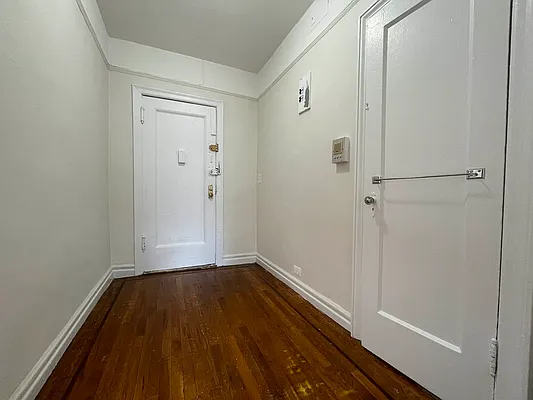 Rented by Oxford Property Group | media 7