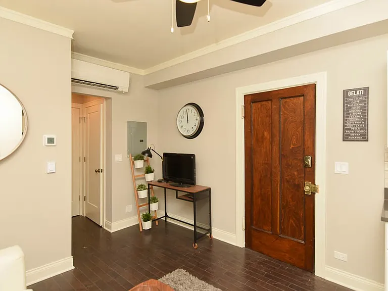 640 W Wrightwood Ave #802 — Photo 7