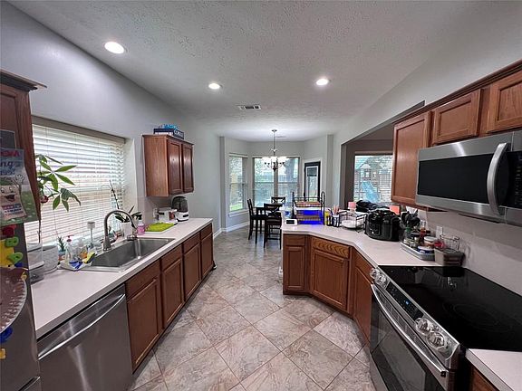 3rd image of 17907 Scrub Oak Dr