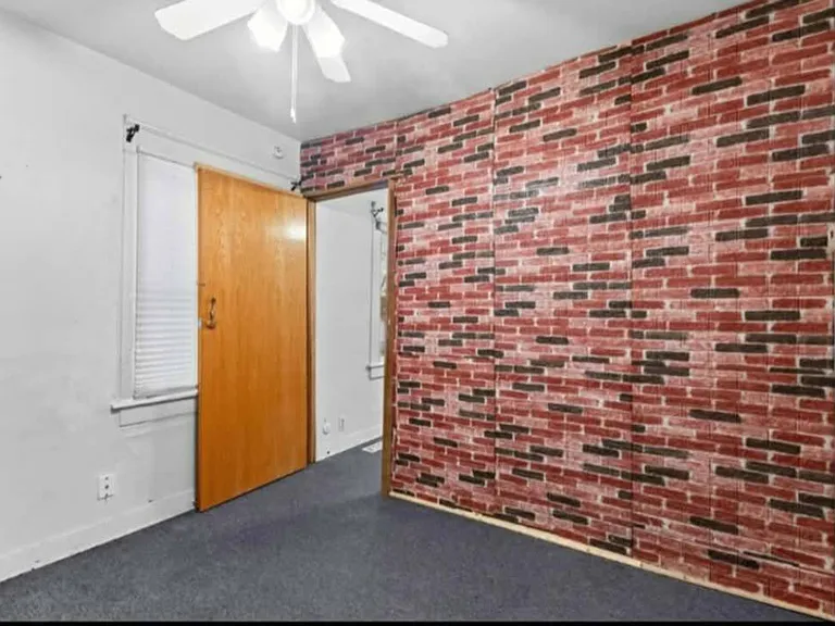909 Baker St — Photo 13